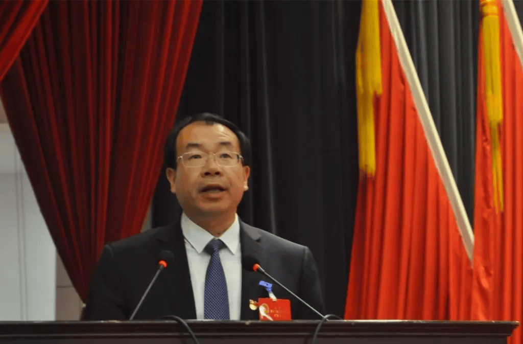 皇冠信用網登3代理注册_石家庄经开区管委会主任、藁城区委书记王锦山皇冠信用網登3代理注册，转任市政府二级巡视员