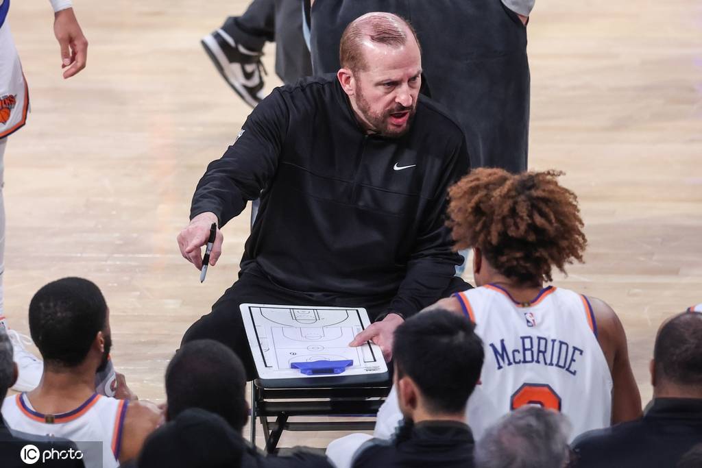 皇冠信用网开户_锡伯杜下课究竟冤不冤皇冠信用网开户？铁血篮球成就他也害了他