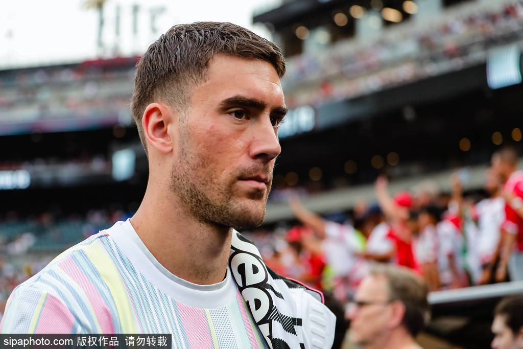 纽约自由VS拉斯维加斯王牌_尤文图斯与弗拉霍维奇决裂：从顶级射手到尴尬离场的全解析