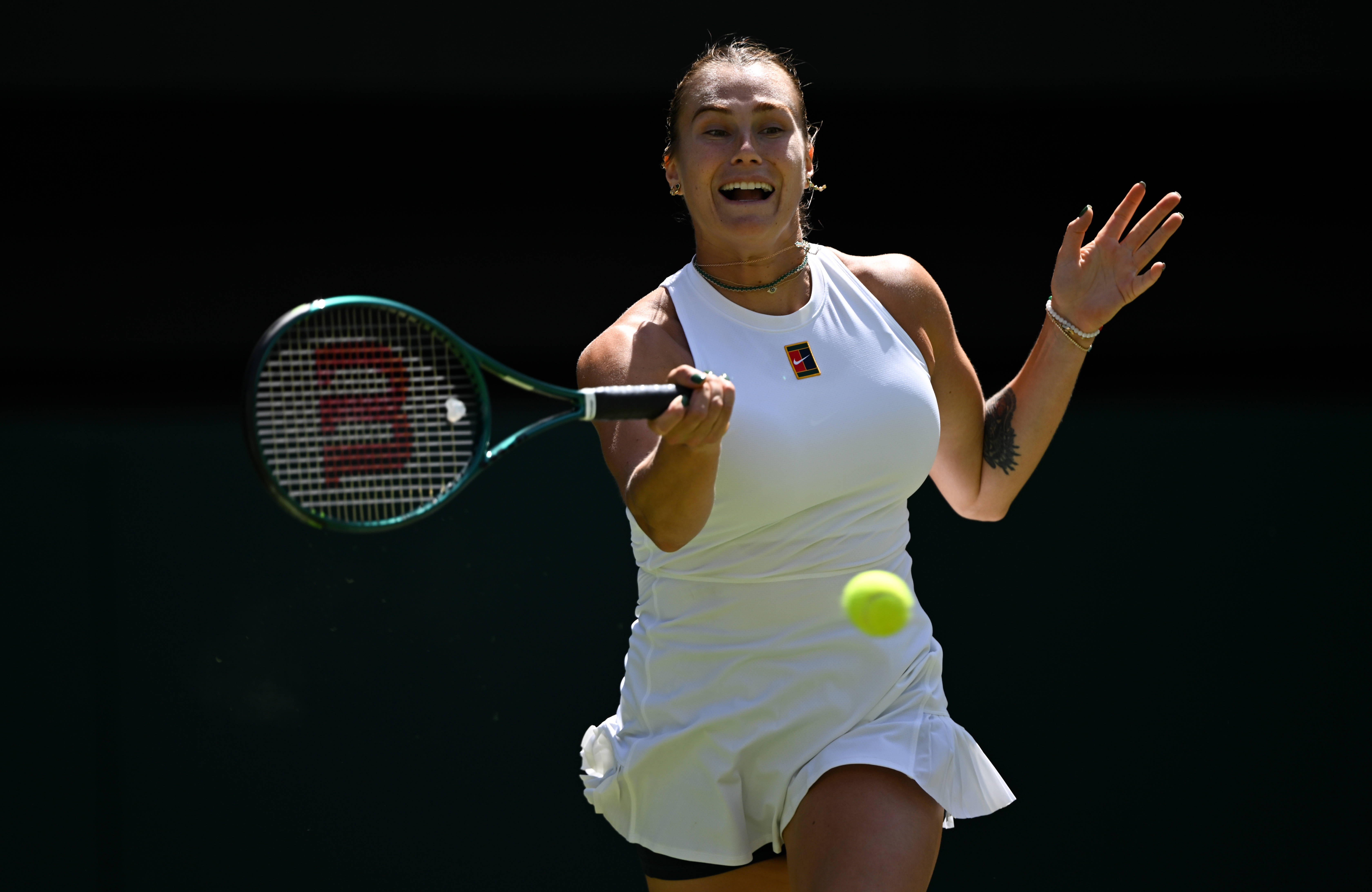 凤凰城水星篮球_（体育）网球——温网：萨巴伦卡对阵阿尼西莫娃