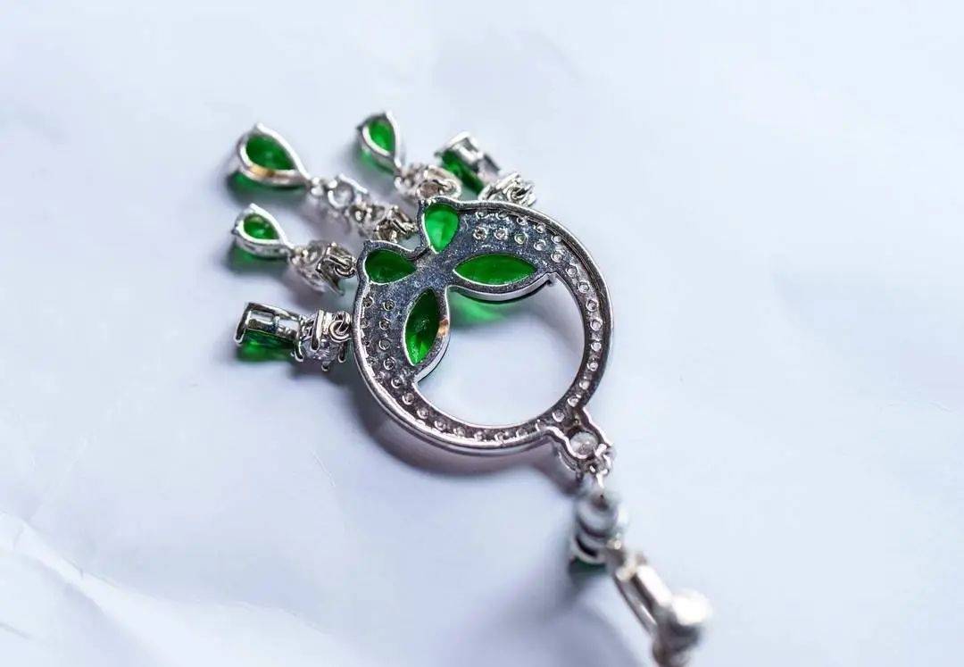 桑德兰vs西汉姆联
_黄杨钿甜父母回应网络争议:“天价耳环”实际100多元桑德兰vs西汉姆联
,别墅不是自家的,只是路过拍照