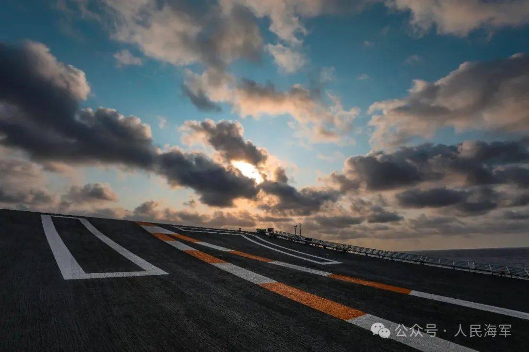 意大利甲組聯賽_加速新质战斗力建设生成的备战先锋 | 聚焦山东舰起降保障中队系列评论①