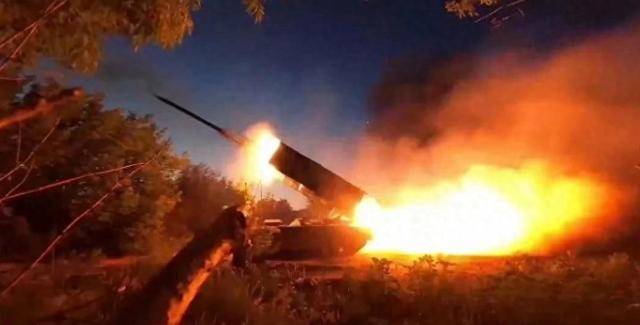 皇冠信用网代理怎么申请
_越打越猛!俄军撕开数公里缺口皇冠信用网代理怎么申请
,乌军官痛苦承认:这仗打不下去了