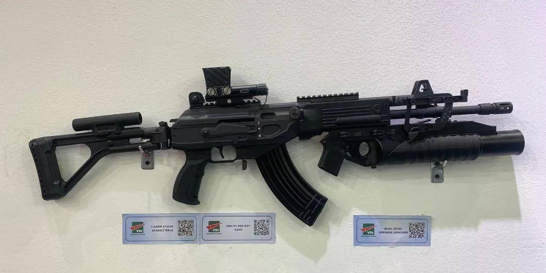 皇冠皇冠平台
_越南新步枪参加联合军演皇冠皇冠平台
,担心中国偷学技术,结果频繁卡壳到炸?