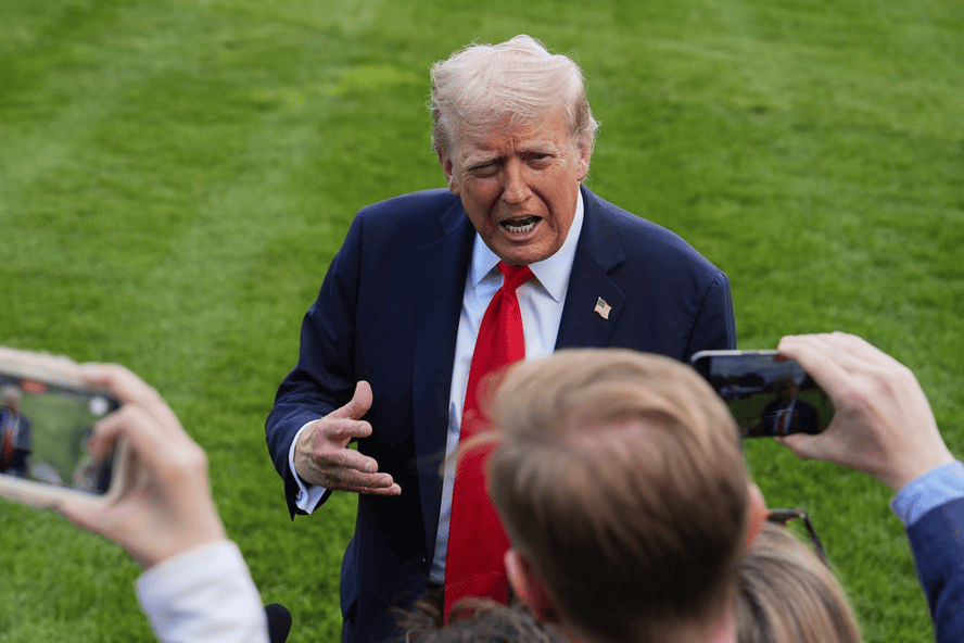 怎么申请皇冠信用网 | 万斯为柯克抬棺怎么申请皇冠信用网,特朗普再表态:我们国家有帮左翼疯子,我要狠狠出手