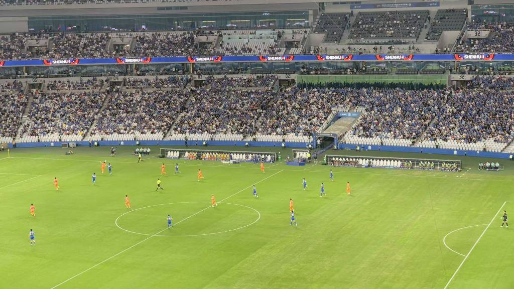 荷兰甲组联赛 | 主场3比3战平山东泰山荷兰甲组联赛，申花中超争冠关键战又掉链子