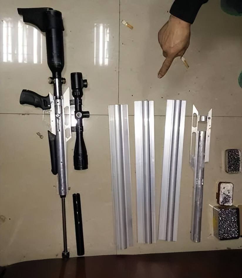 皇冠信用网代理
_头部中弹!近日安徽18岁男孩深夜遭遇枪击皇冠信用网代理
,枪是从哪来的?