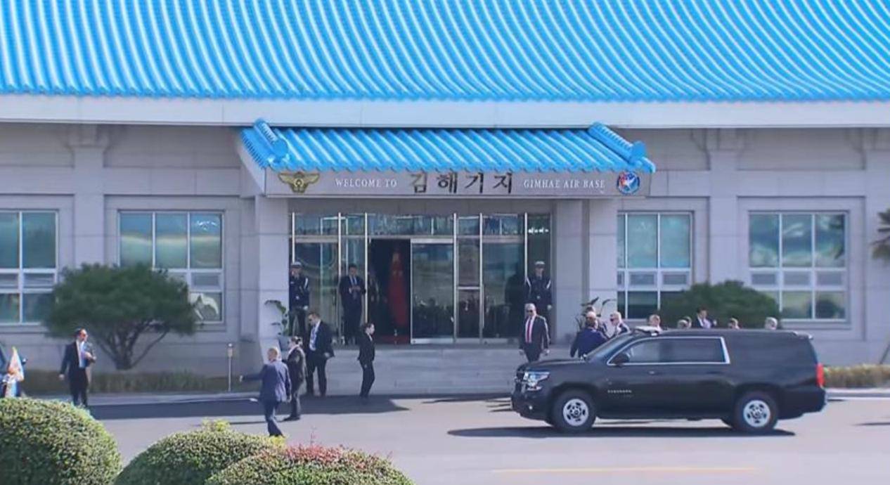 皇冠信用網怎么代理_中美釜山会晤持续100分钟皇冠信用網怎么代理，谈完后特朗普火速回国，接下来有两场战争在等着他！