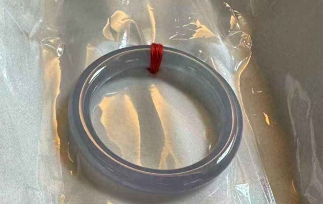 皇冠信用网会员_女子通过顺丰寄出7万元翡翠手镯皇冠信用网会员，顾客却收到空包裹，警方已立案