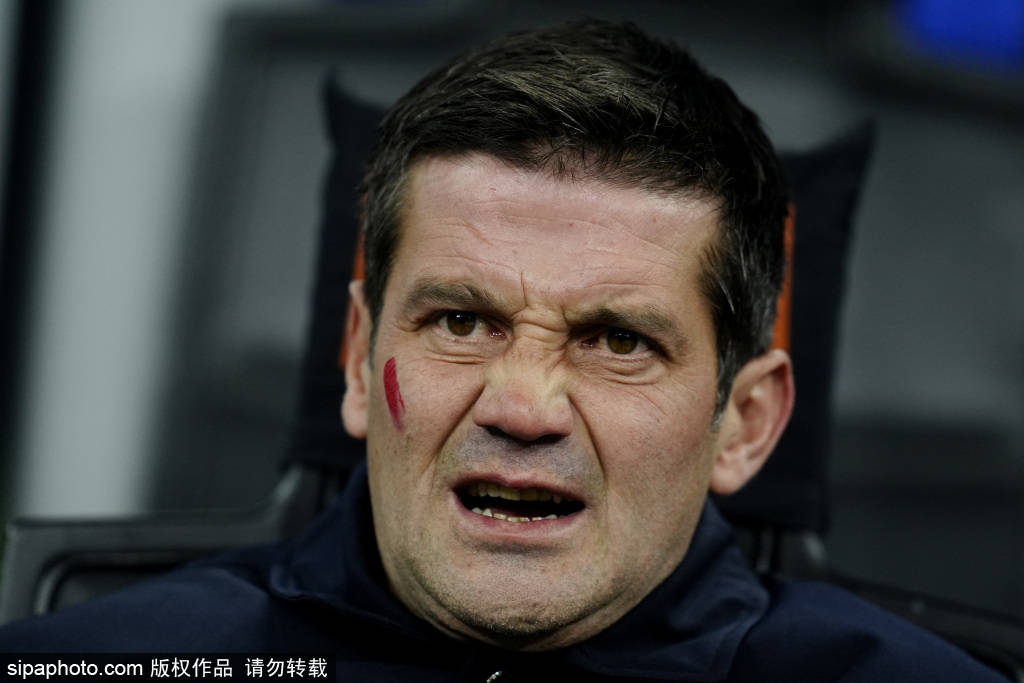 皇冠信用盘网址
_米兰失利后皇冠信用盘网址
,帕努奇直言德温特需改进:不能被霍伊伦轻易突破!