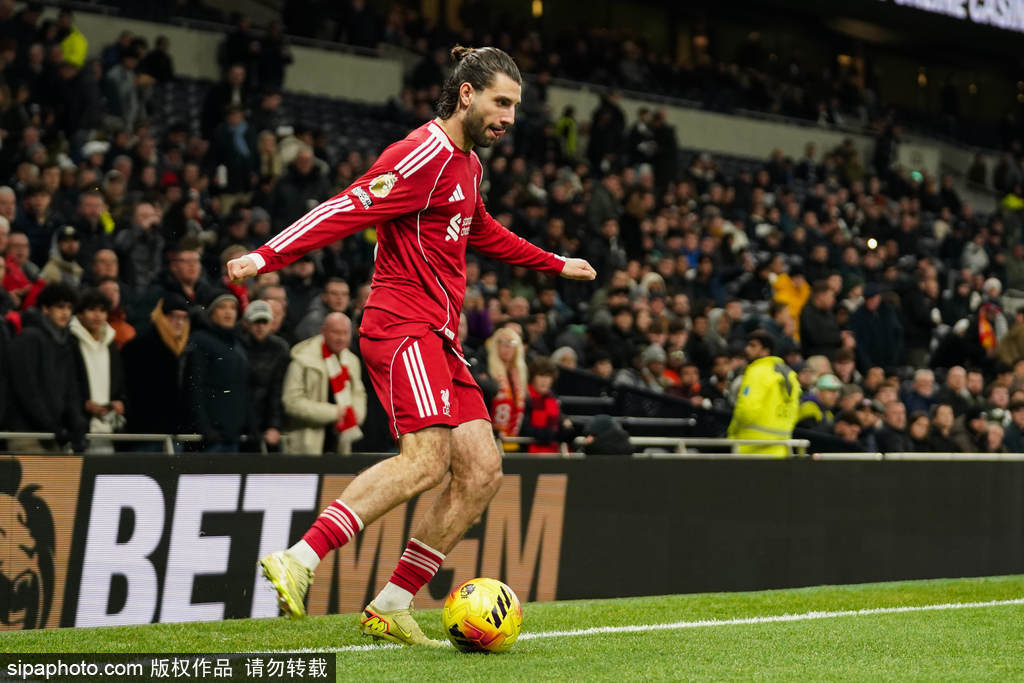 皇冠信用网代理电话
_观战台:曼联恶战纽卡+切尔西火拼维拉 曼城冲八连胜