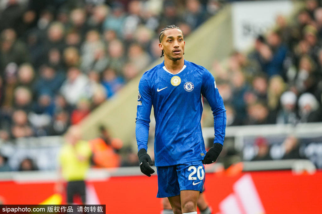 皇冠信用网代理电话
_观战台:曼联恶战纽卡+切尔西火拼维拉 曼城冲八连胜