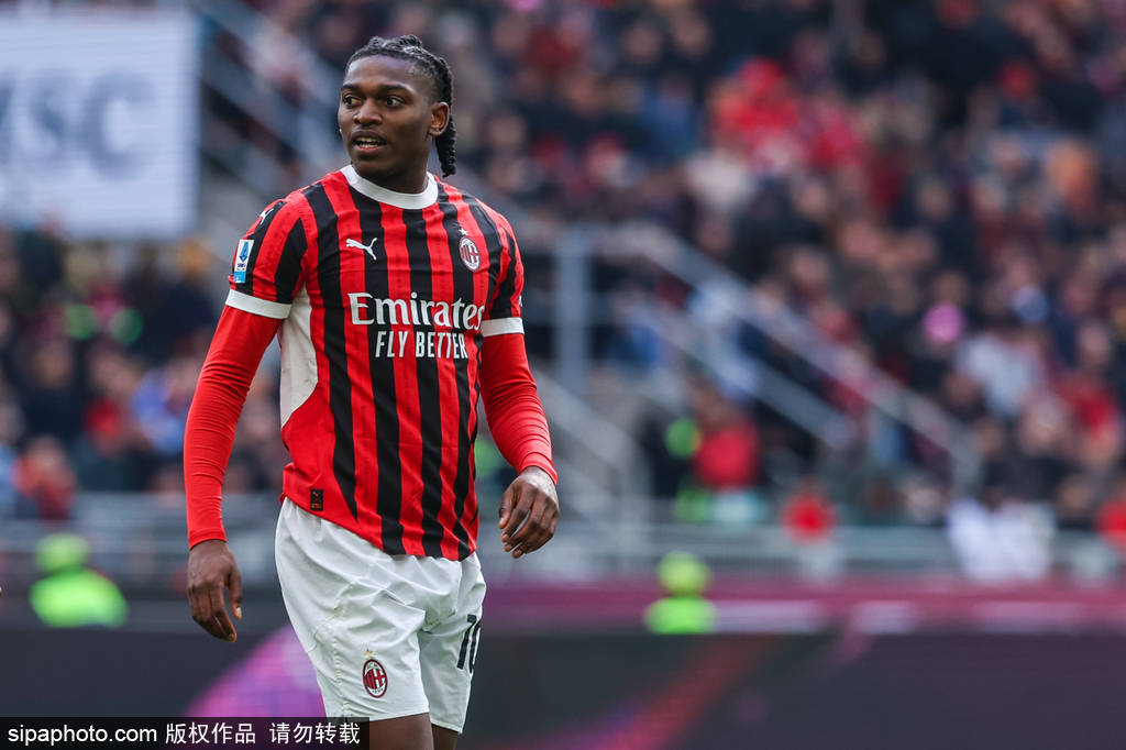 皇冠信用网代理电话
_观战台:曼联恶战纽卡+切尔西火拼维拉 曼城冲八连胜