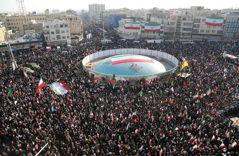 皇冠足球直播
_美国务院要求美国公民立即离开伊朗皇冠足球直播
!特朗普:对伊所有贸易伙伴征收25%关税