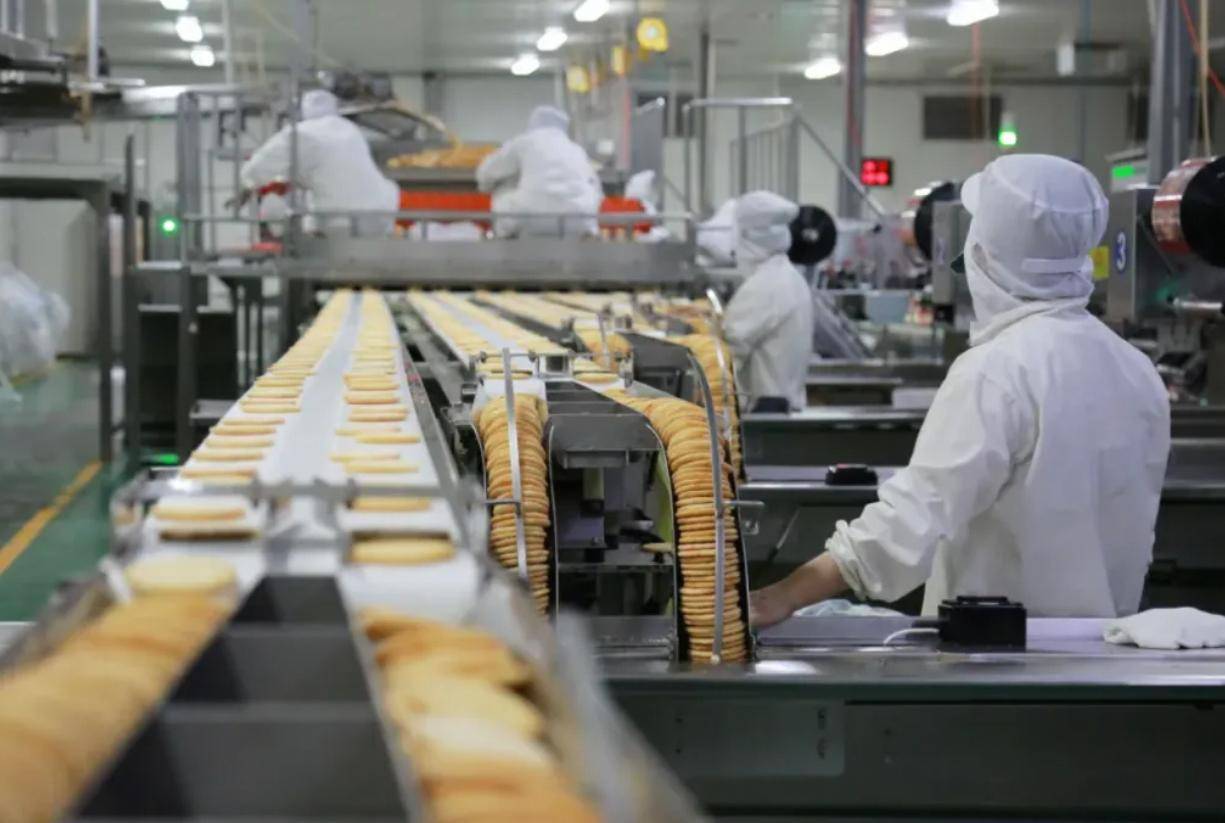 皇冠信用出租_一年狂揽16亿皇冠信用出租,河南公司卖2元“土味零食”,老板称“不上市、不欠钱”