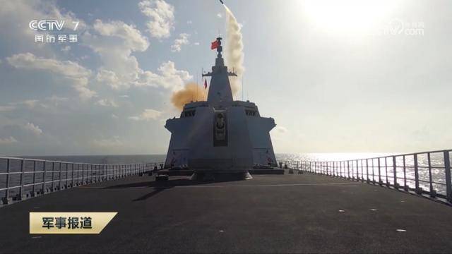 皇冠信用网会员_央视曝光:台岛附近海域皇冠信用网会员,延安舰抢占阵位,“单挑”外军舰队
