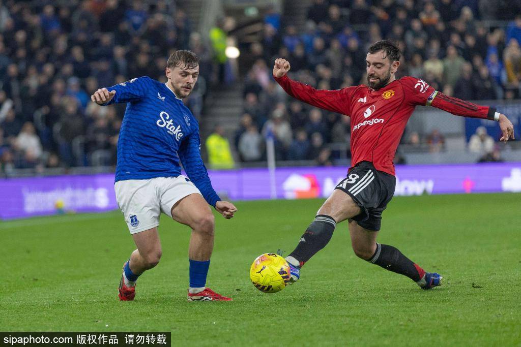 世界杯信用盘代理流程 _曼联3-1战胜维拉：B费与胖虎双双9分世界杯信用盘代理流程 ，球队战术再获成功