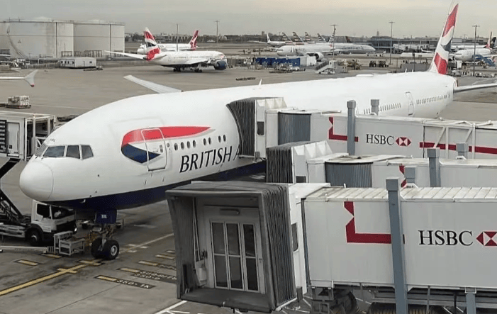 正网皇冠信用网
_坐飞机最恐怖的事情发生了正网皇冠信用网
,“跟猝死乘客遗体同飞13小时”