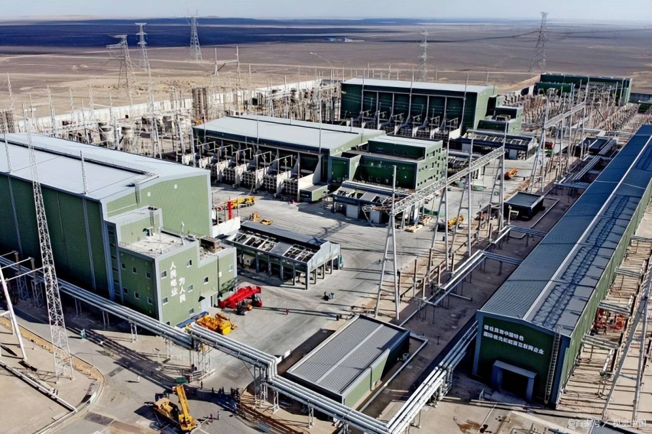 hga026注册 _梅德韦杰夫直言hga026注册 ，伊朗的“核武器”威力无穷，俄伊阵线不会被轻易击破！