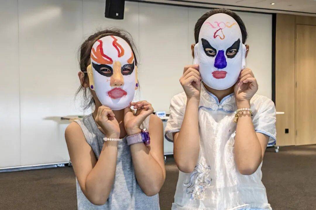 皇冠手机网址_女儿被清华录取皇冠手机网址！父亲所在武汉公司：现场一次奖励50000元、2天带薪“送学假”