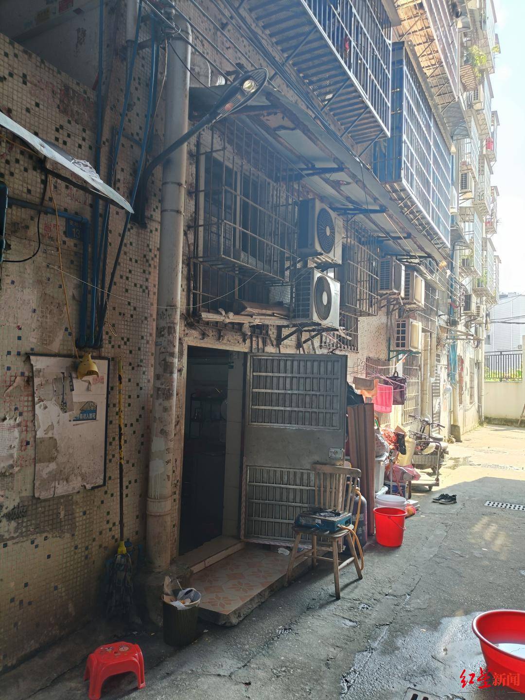 皇冠正网_“梅姨”落网始末：40年里皇冠正网，她从母亲变为贩童中间人，被抓时还欠一个月房租