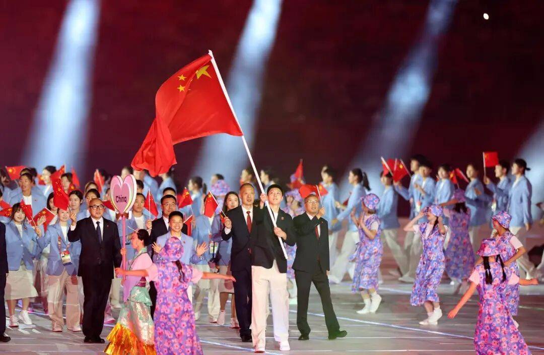 俄罗斯超级联赛_亚运会尴尬频出俄罗斯超级联赛！中国射击队因酒店太远放弃开幕式...泰国运动员吐槽吃不饱；韩国运动员发文“救救我们”