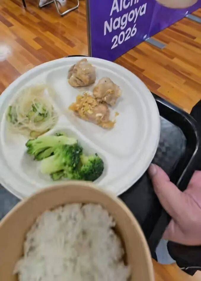 俄罗斯超级联赛_亚运会尴尬频出俄罗斯超级联赛！中国射击队因酒店太远放弃开幕式...泰国运动员吐槽吃不饱；韩国运动员发文“救救我们”