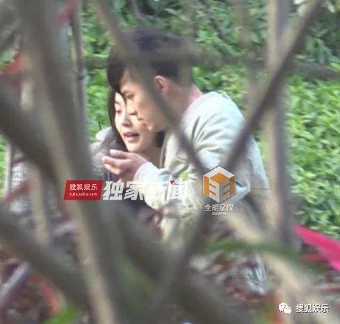 皇冠app_她好像真的未婚先孕了皇冠app？全网都在猜孩子生父是谁