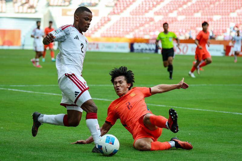 皇冠体育开户_亚运会-李昊神扑救险 U23国足0-0阿联酋小组头名出线