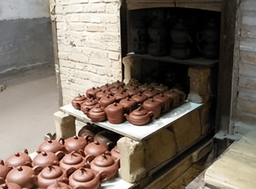 迈阿密热火篮球_英国外交官突然爆料：不小心摔碎了中国人送的茶壶迈阿密热火篮球，竟掉出个窃听器？