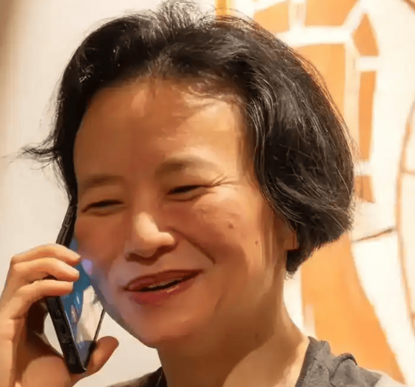 籃球規則違例_“卧底”央视的美女主持人籃球規則違例，潜伏19年，因说错一句话暴露间谍身份！