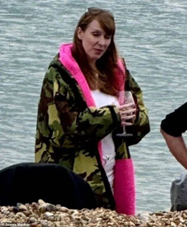 长野琶扼搂vs北九州向日葵_金正恩女儿首登国际舞台长野琶扼搂vs北九州向日葵，引爆接班传闻！英国首相被架空，工党内斗成全武行…