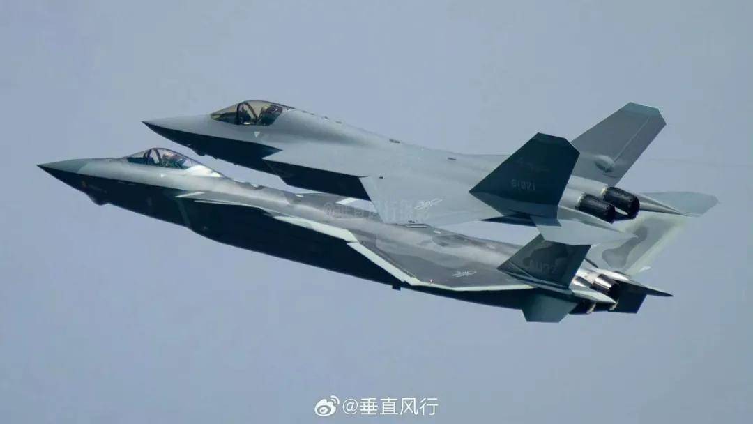 世界杯2026欧洲外围赛_中国歼-35最新画面世界杯2026欧洲外围赛！6枚中距弹、隐藏登机梯首次曝光！